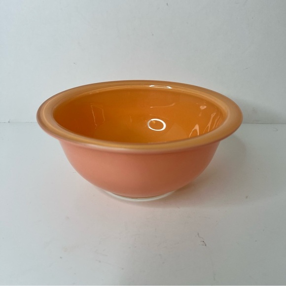 Vintage Pyrex Peach #322 glass Bowl - Picture 1 of 5